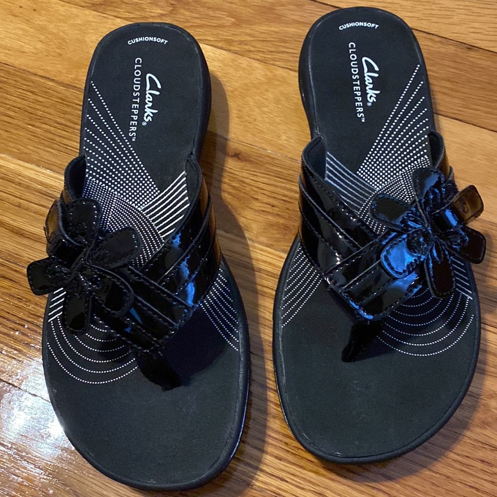 Excellent Used Condition Clarks Cloudsteppers - image 3